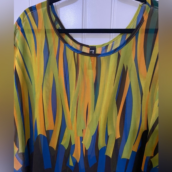Multicolor sheer blouse with 3/4 sleeves to roll up or leave down - Picture 4 of 5